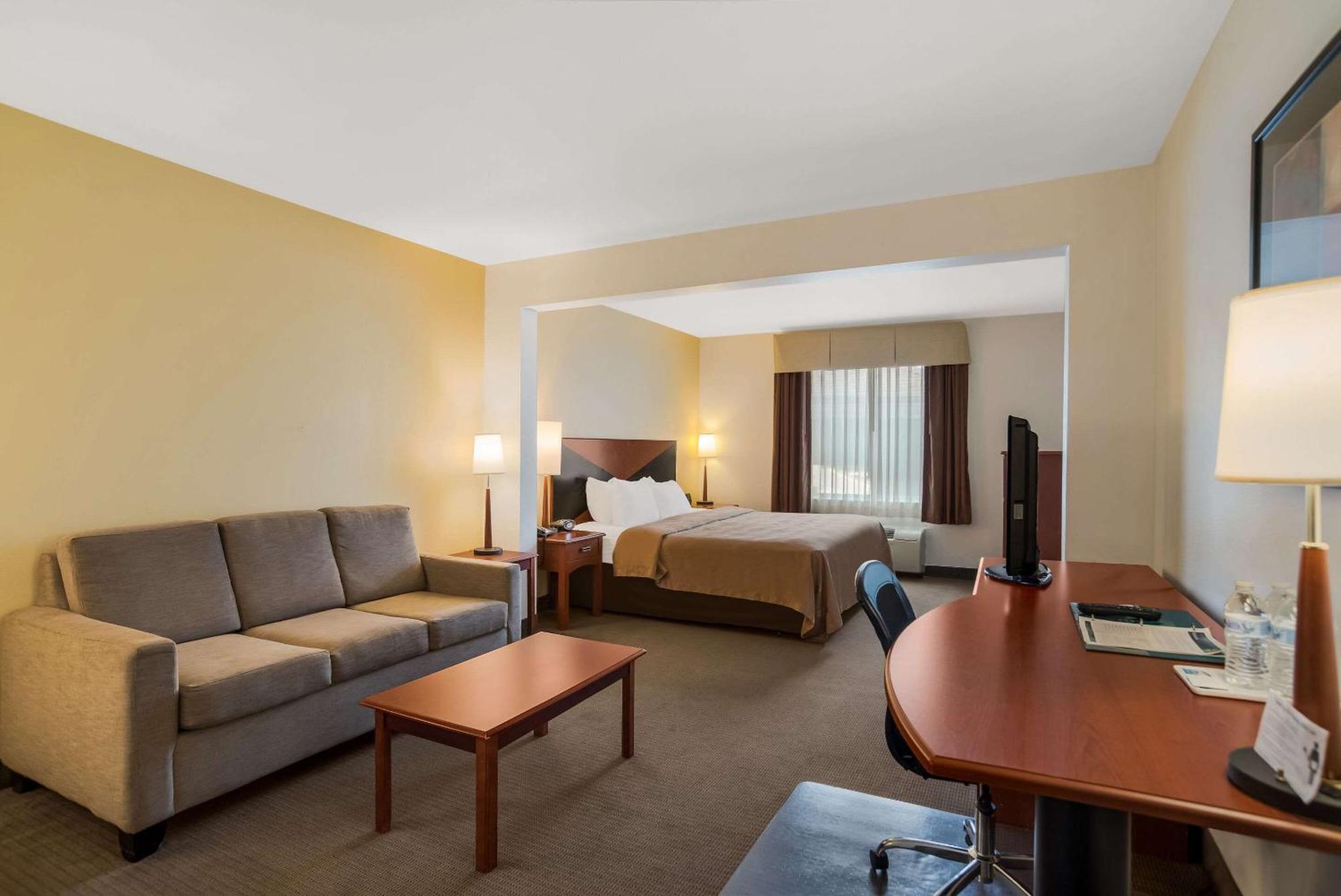 Quality Inn & Suites Chambersburg Dış mekan fotoğraf