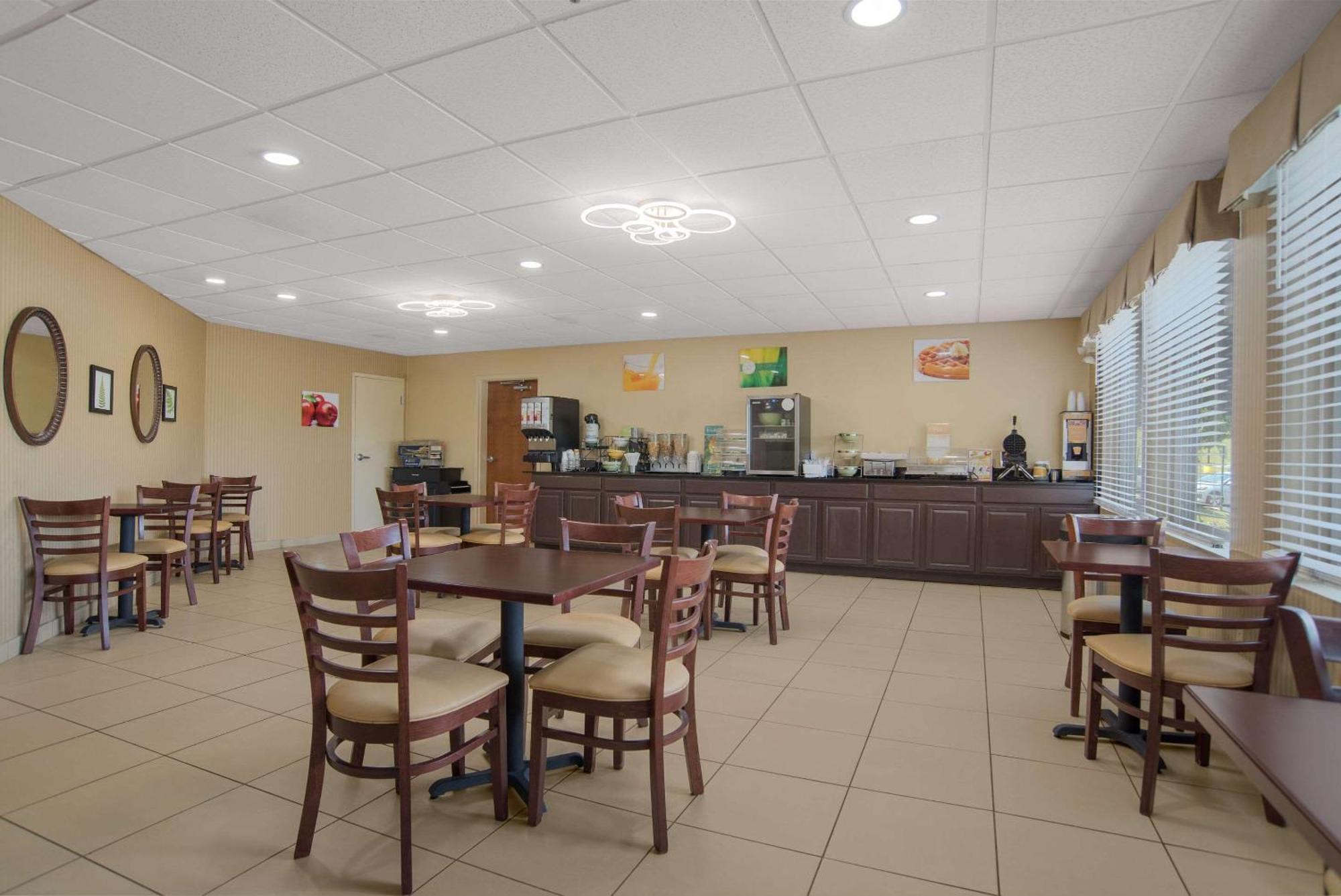 Quality Inn & Suites Chambersburg Dış mekan fotoğraf