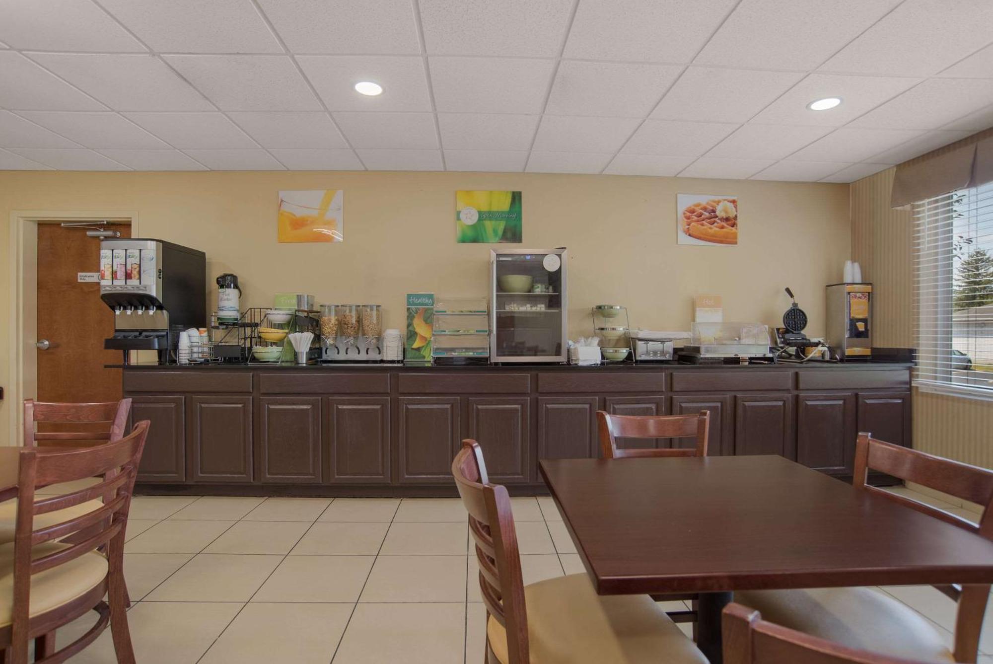 Quality Inn & Suites Chambersburg Dış mekan fotoğraf