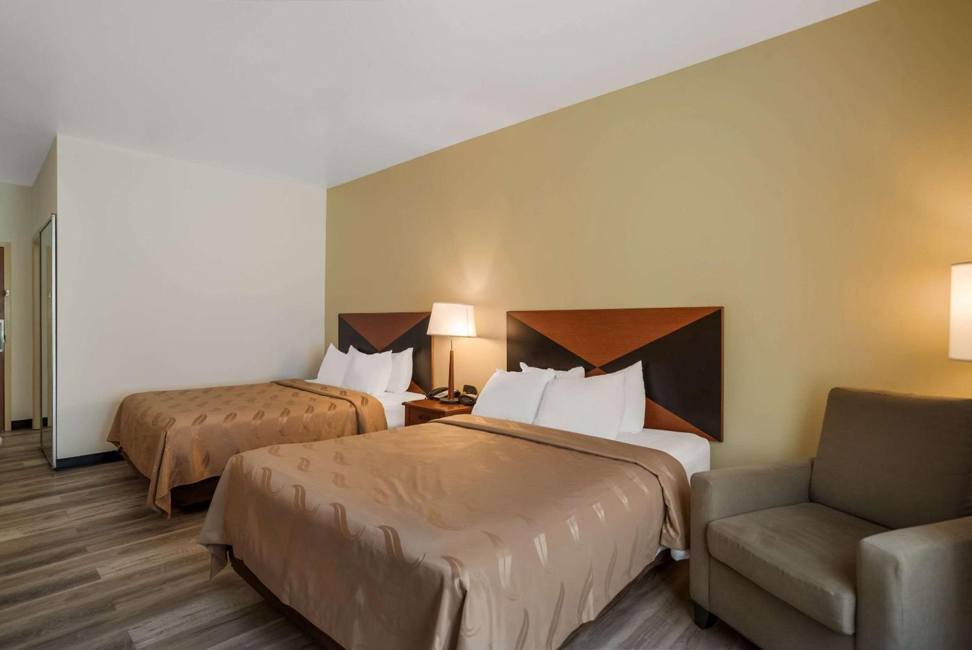 Quality Inn & Suites Chambersburg Dış mekan fotoğraf