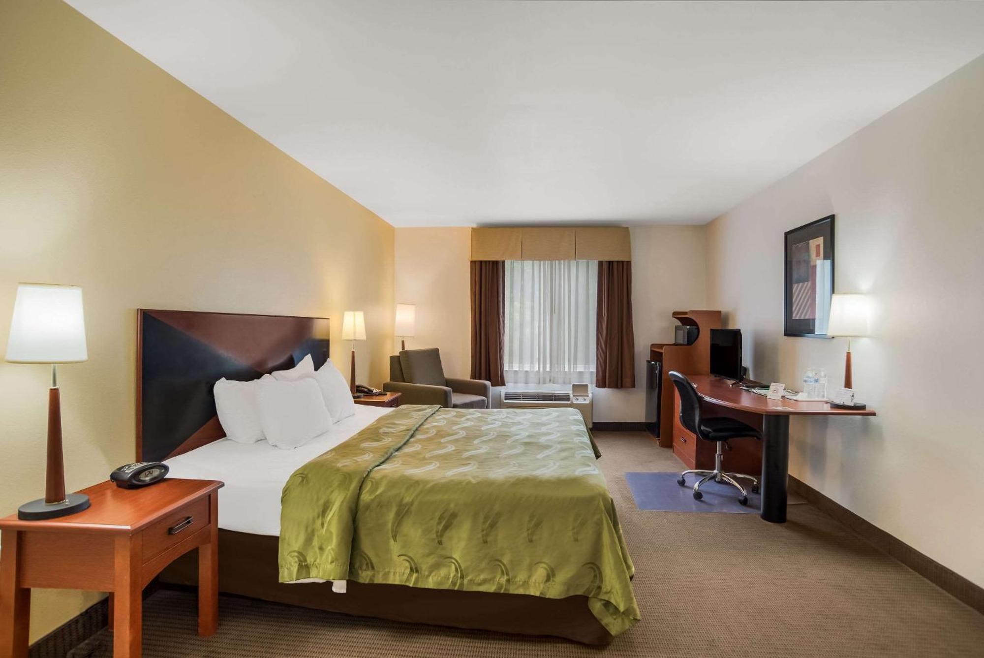 Quality Inn & Suites Chambersburg Dış mekan fotoğraf