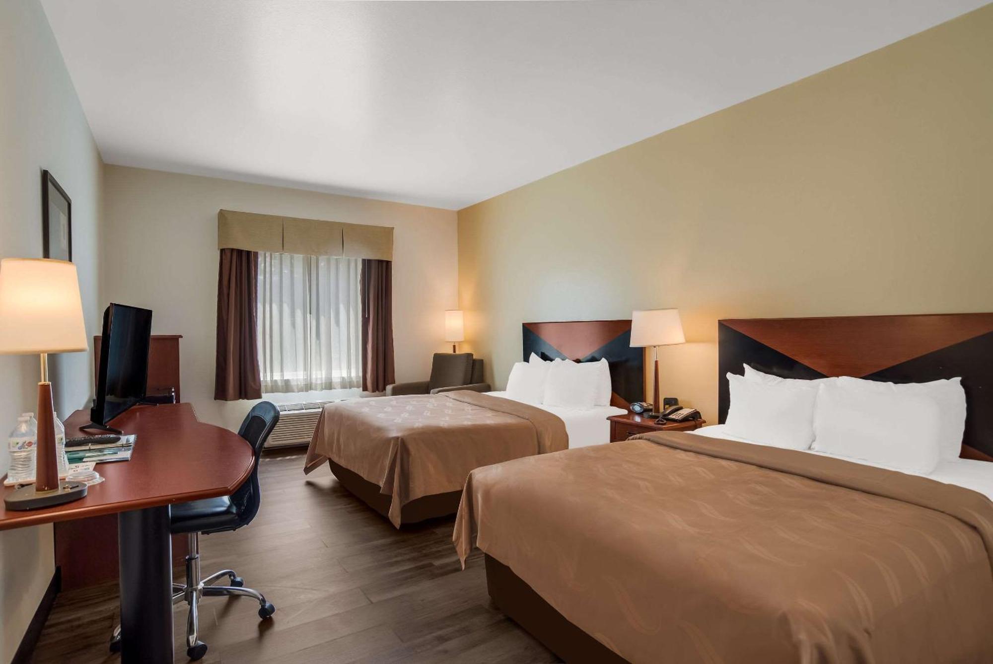 Quality Inn & Suites Chambersburg Dış mekan fotoğraf