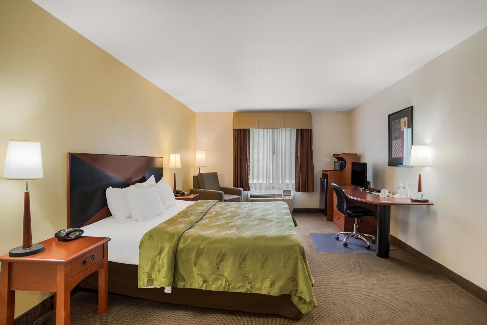 Quality Inn & Suites Chambersburg Dış mekan fotoğraf