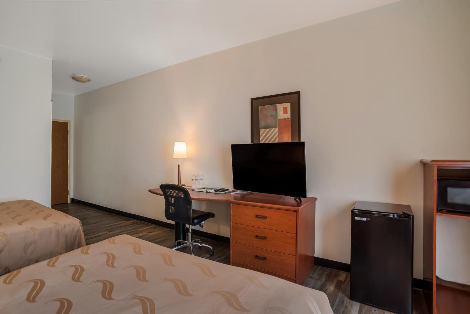 Quality Inn & Suites Chambersburg Dış mekan fotoğraf